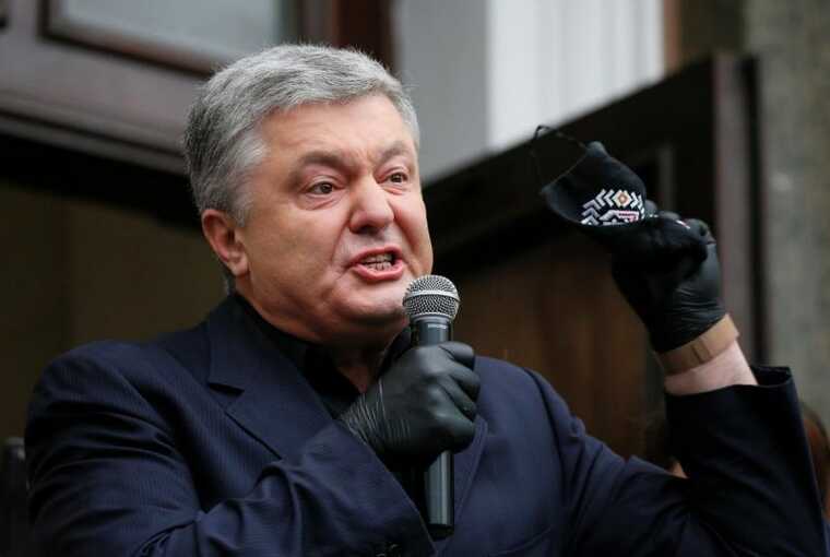Петр Порошенко получил статус владельца с «небезупречной» репутацией от Нацбанка