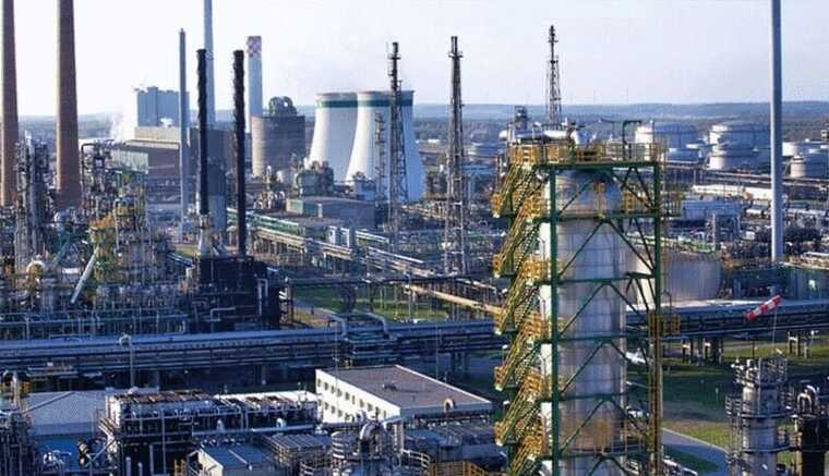 Катар отказался от покупки активов Роснефти в Германии без одобрения США