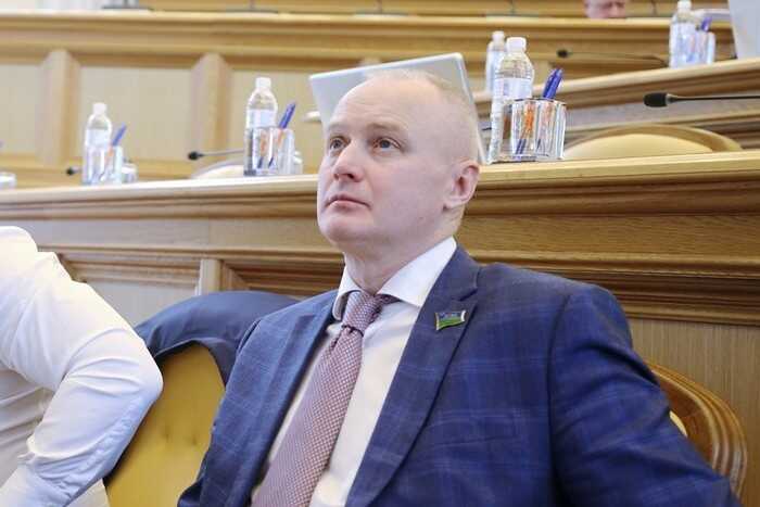 Став мэром Пыть-Яха, Сергей Елишев начал масштабные перестановки в городской администрации