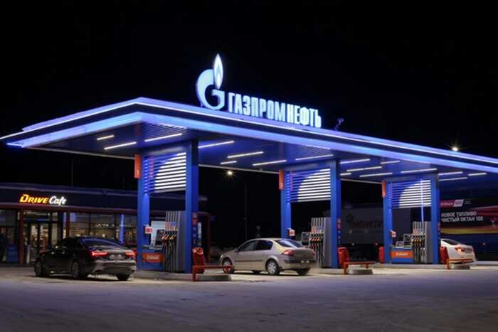 «Газпромнефть» вводит штрафы до 100 тысяч за телефоны и GPS на НПЗ