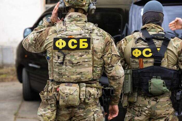 В Челябинске задержан таможенник за пропуск опасной контрабанды по поддельным документам